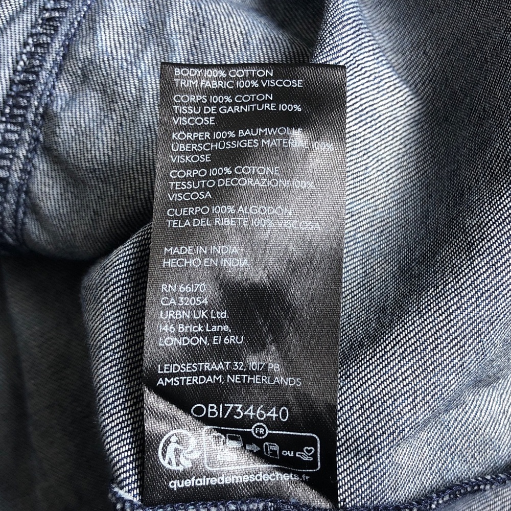 Pilcro Sleeveless Ruffle Denim Blouse Button Front Distressed Paisley - Picture 15 of 16